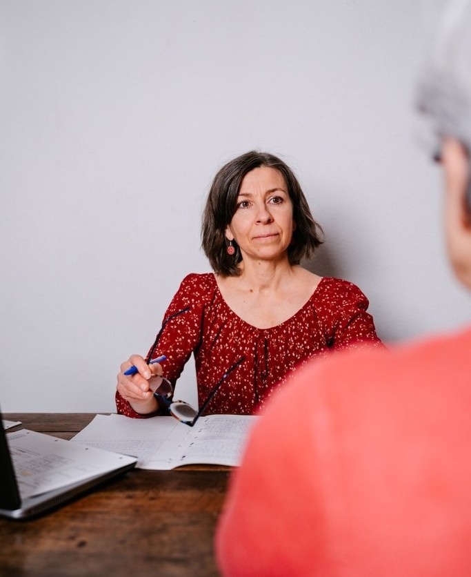 Anne Bettencourt, numérologue stratégique près de Clermont-Ferrand
